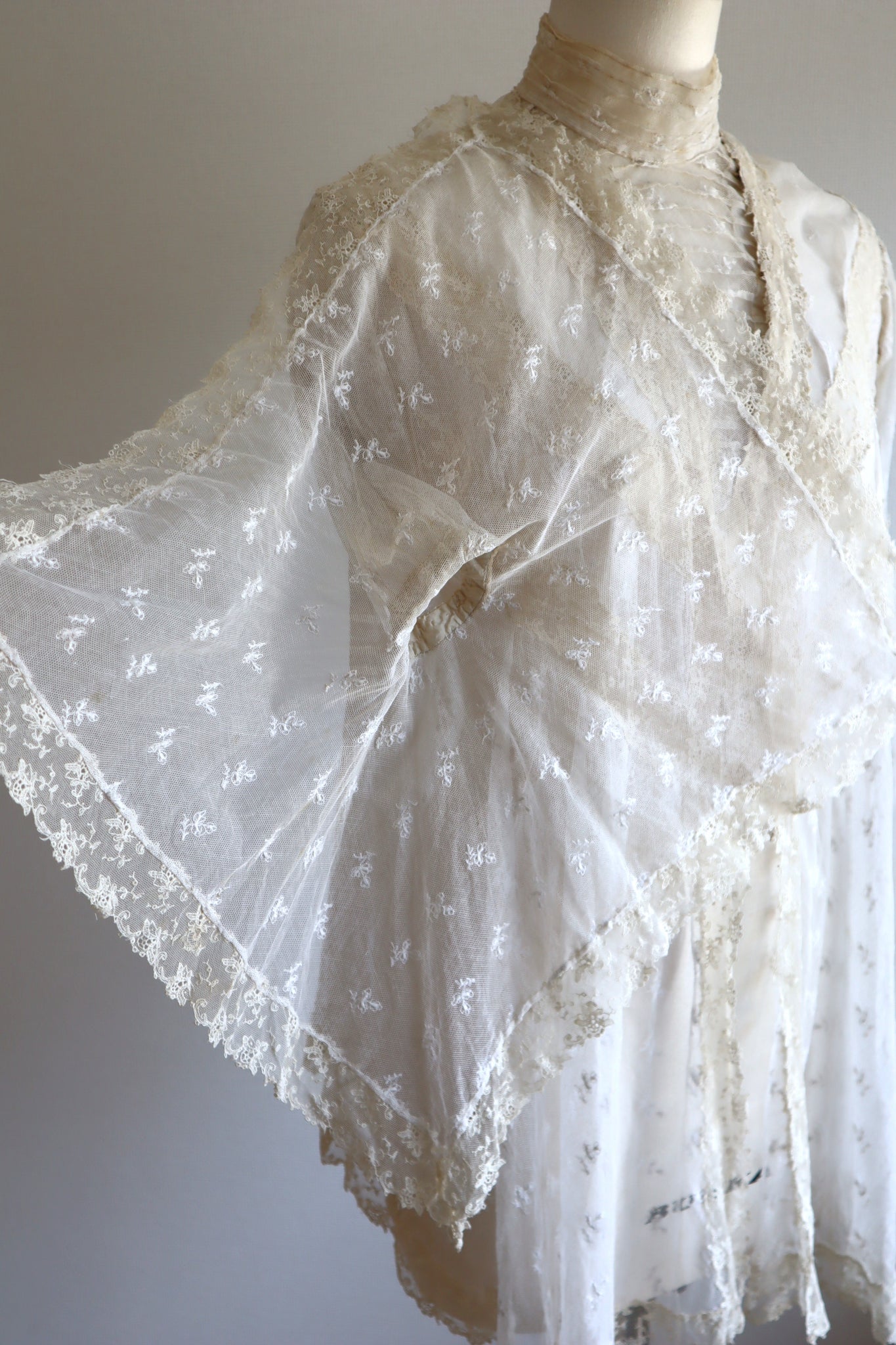 1890s Edwardian High Neck All Lace Blouse