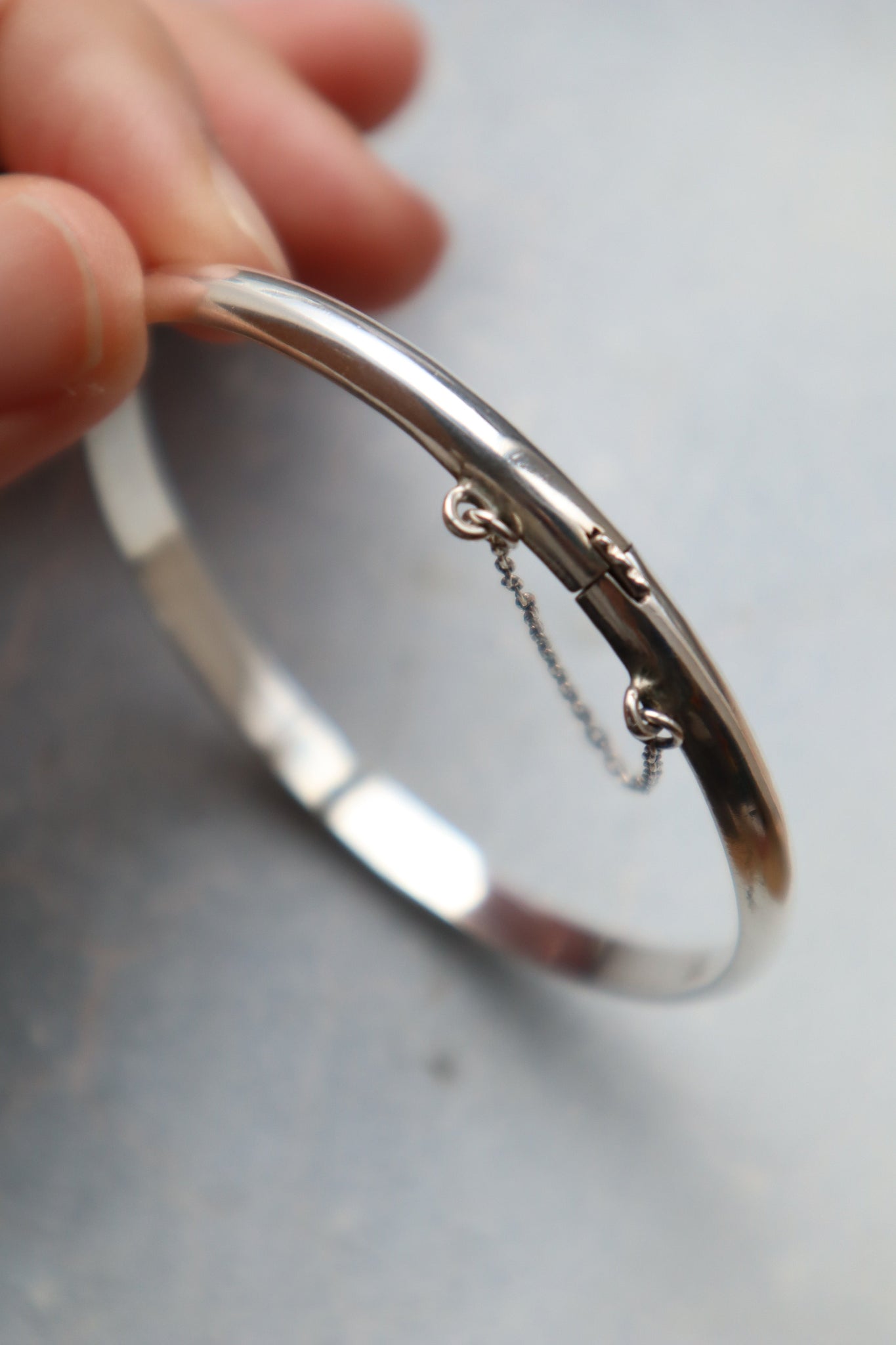 1940s Sterling Silver Hinged Bangle