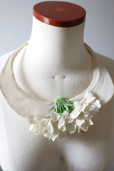 1930s Silk Flower Collar