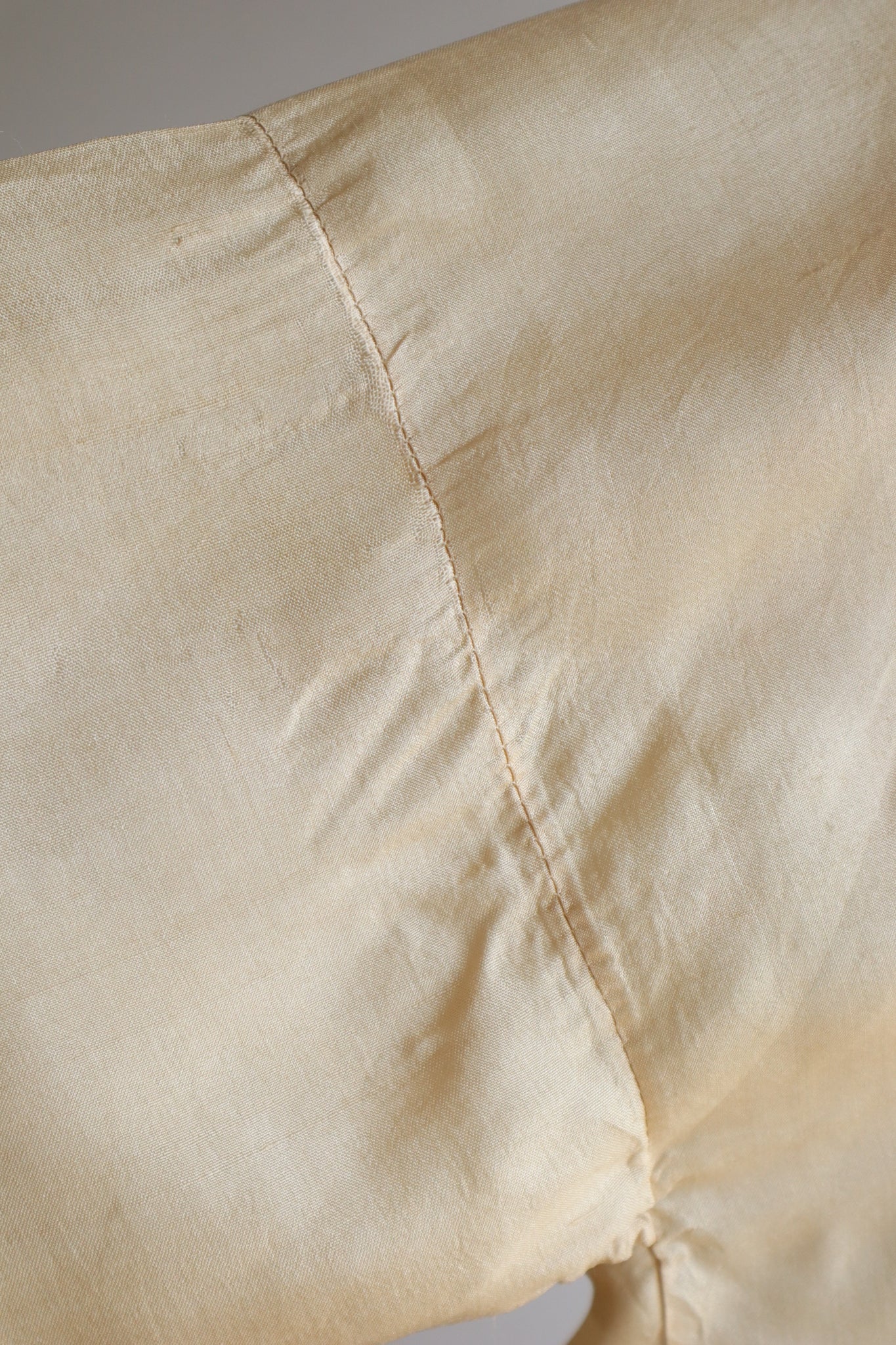 1920s Pongee Silk Robe