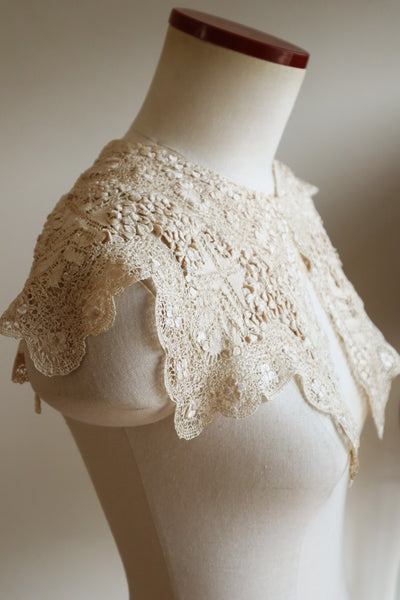 19th Century Silk Maltese Lace Collar