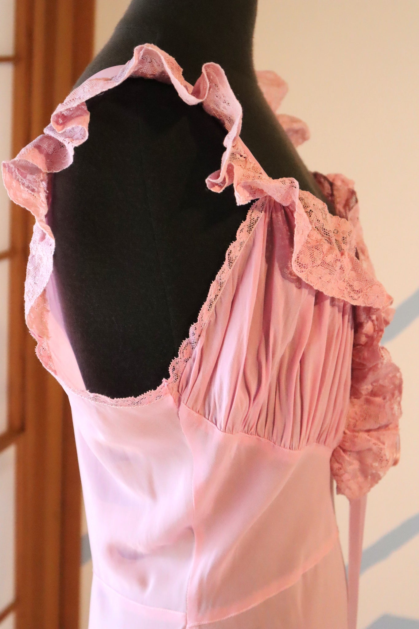 1940s Lavender Pink Lingerie Dress Size S