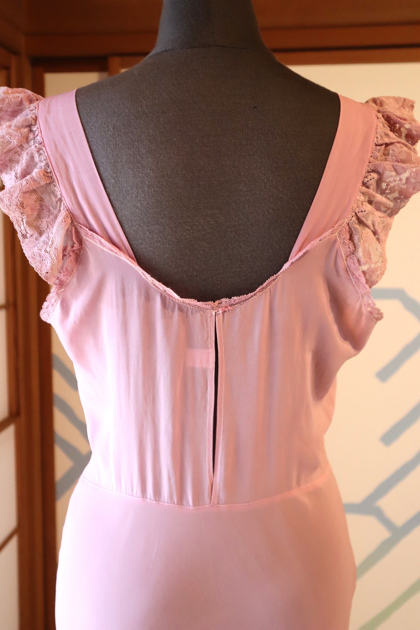 1940s Lavender Pink Lingerie Dress Size S