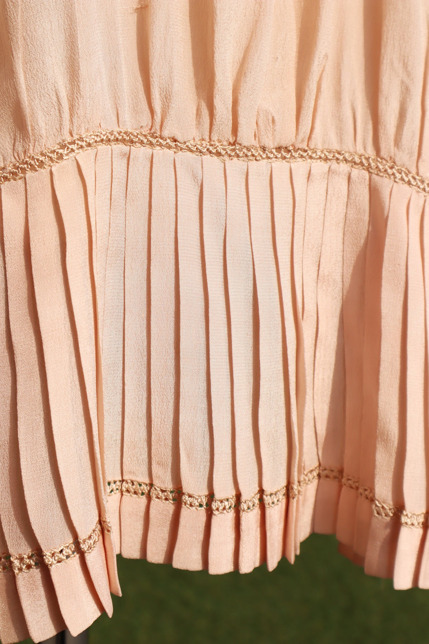 1900s Sailor Collar Pink Silk Bed Jacket