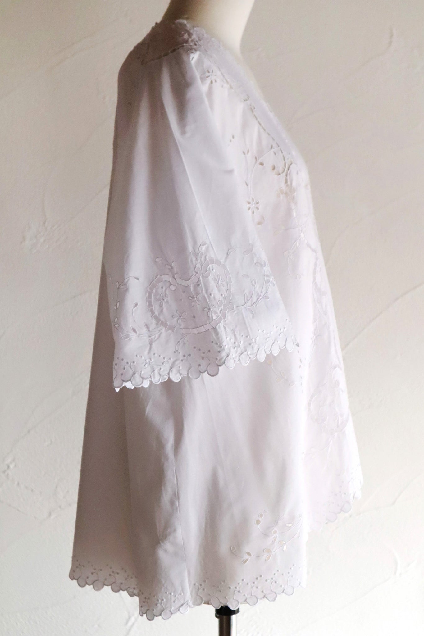 1920s French White Embroidery Bed Jacket