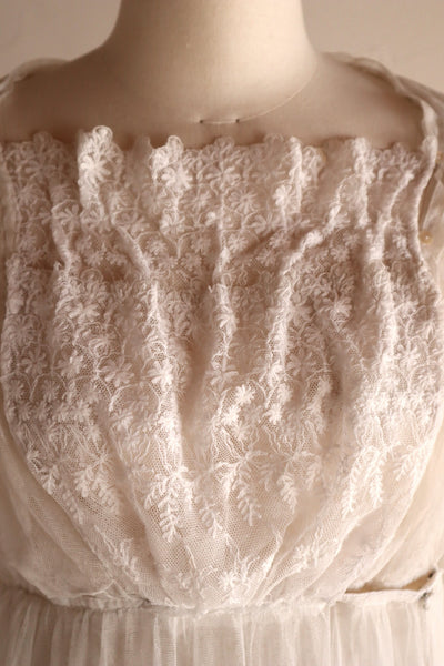 1890s–1900s Cotton Tulle Embroidered Cape Collar Dress