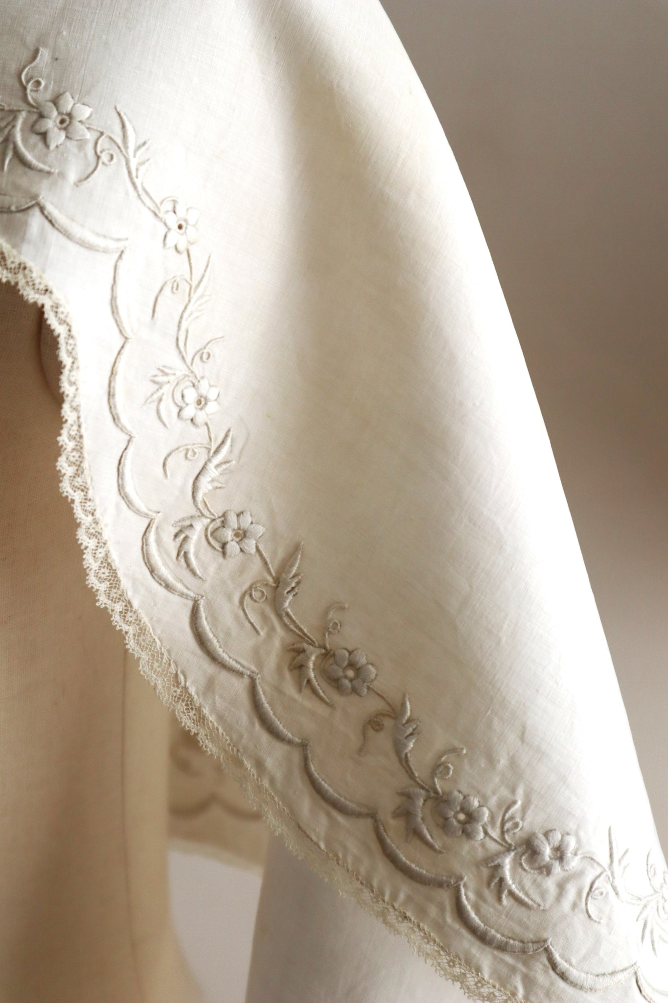 1900s–1910s British Edwardian Embroidered Bridal Cape
