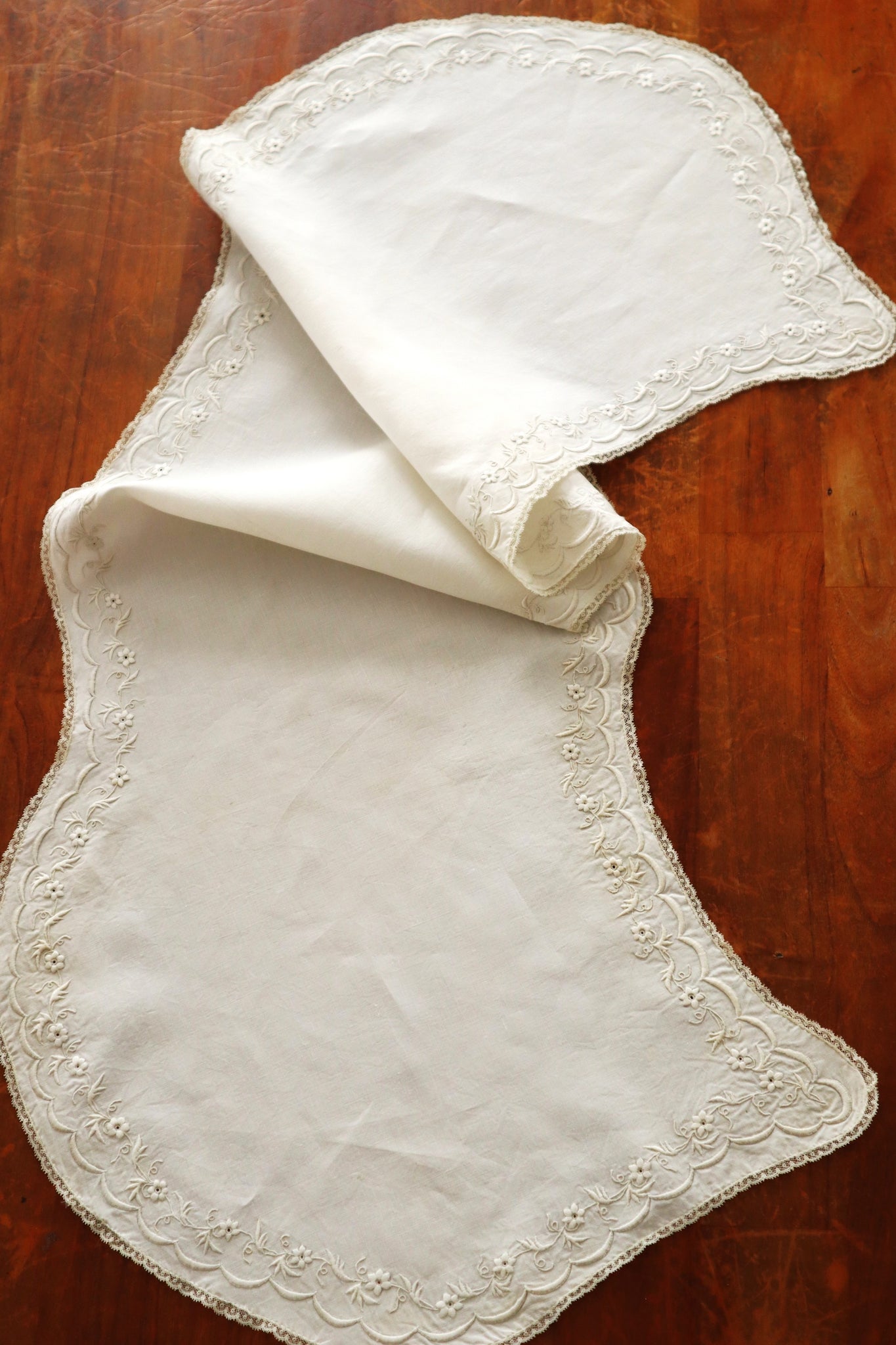 1900s–1910s British Edwardian Embroidered Bridal Cape