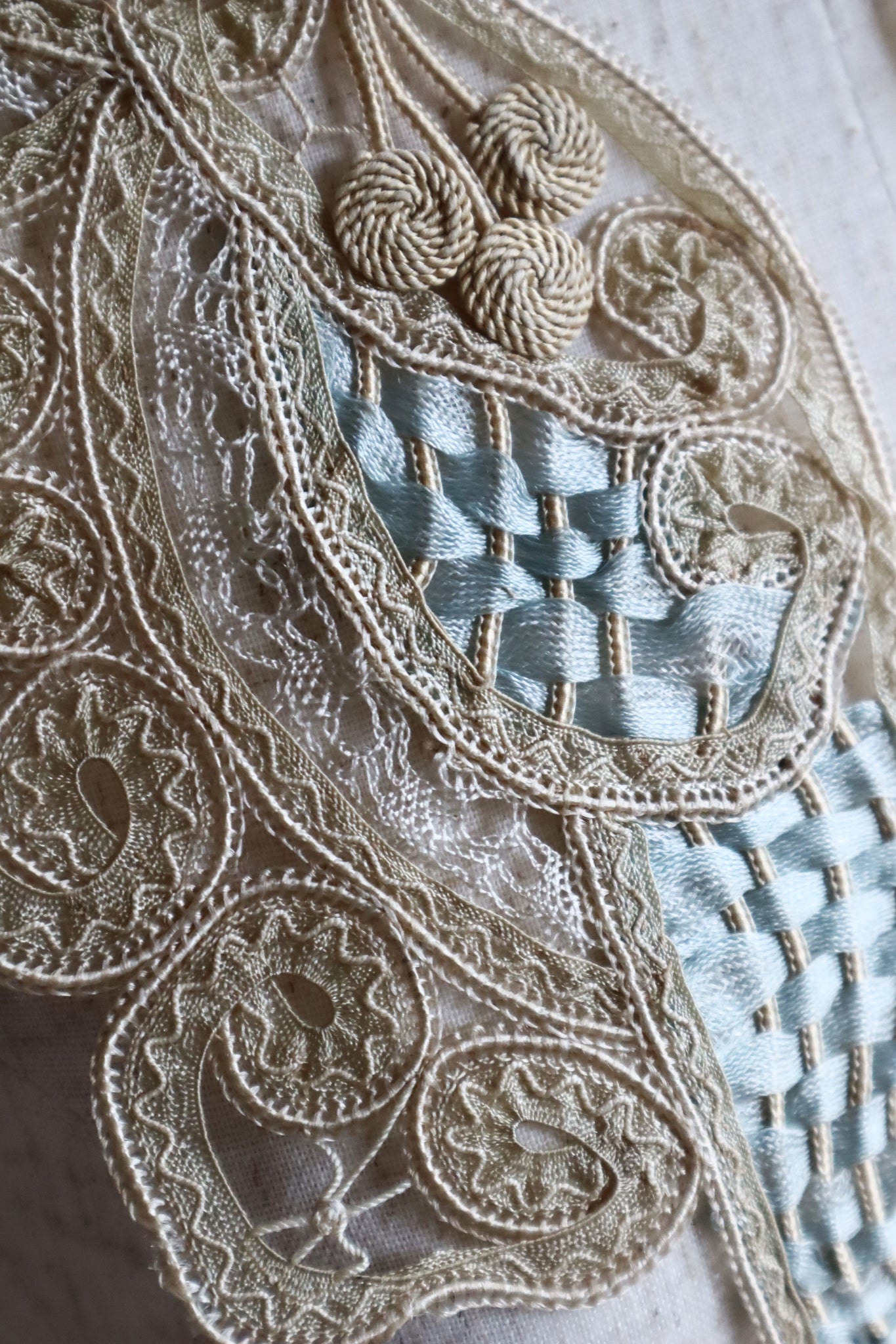 19th Victorian Tape Lace Collar