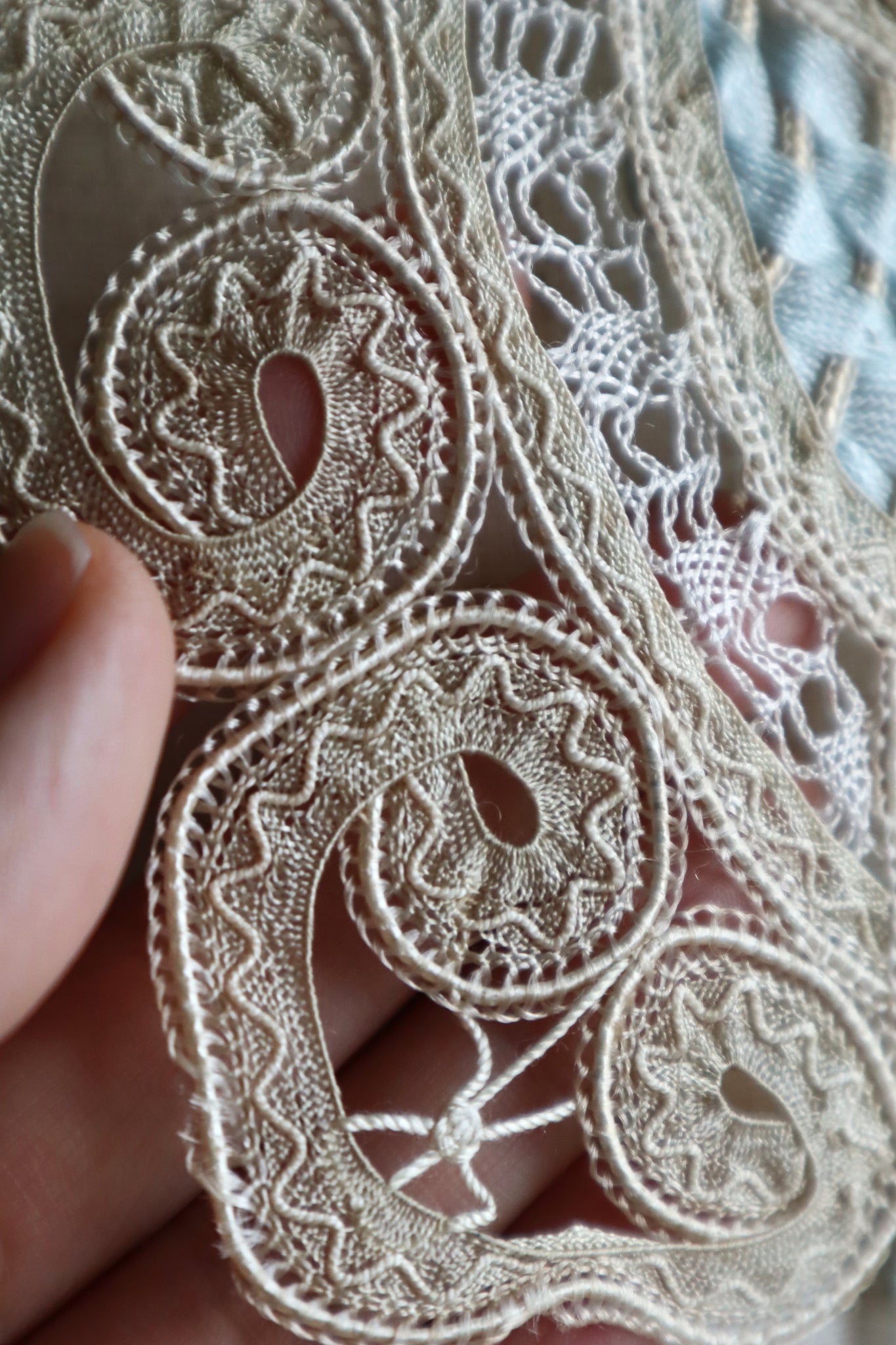 19th Victorian Tape Lace Collar