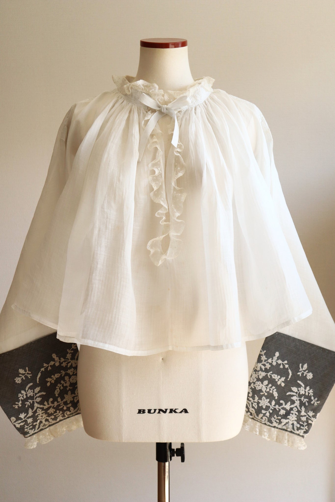 1900s Short Length Church Smock