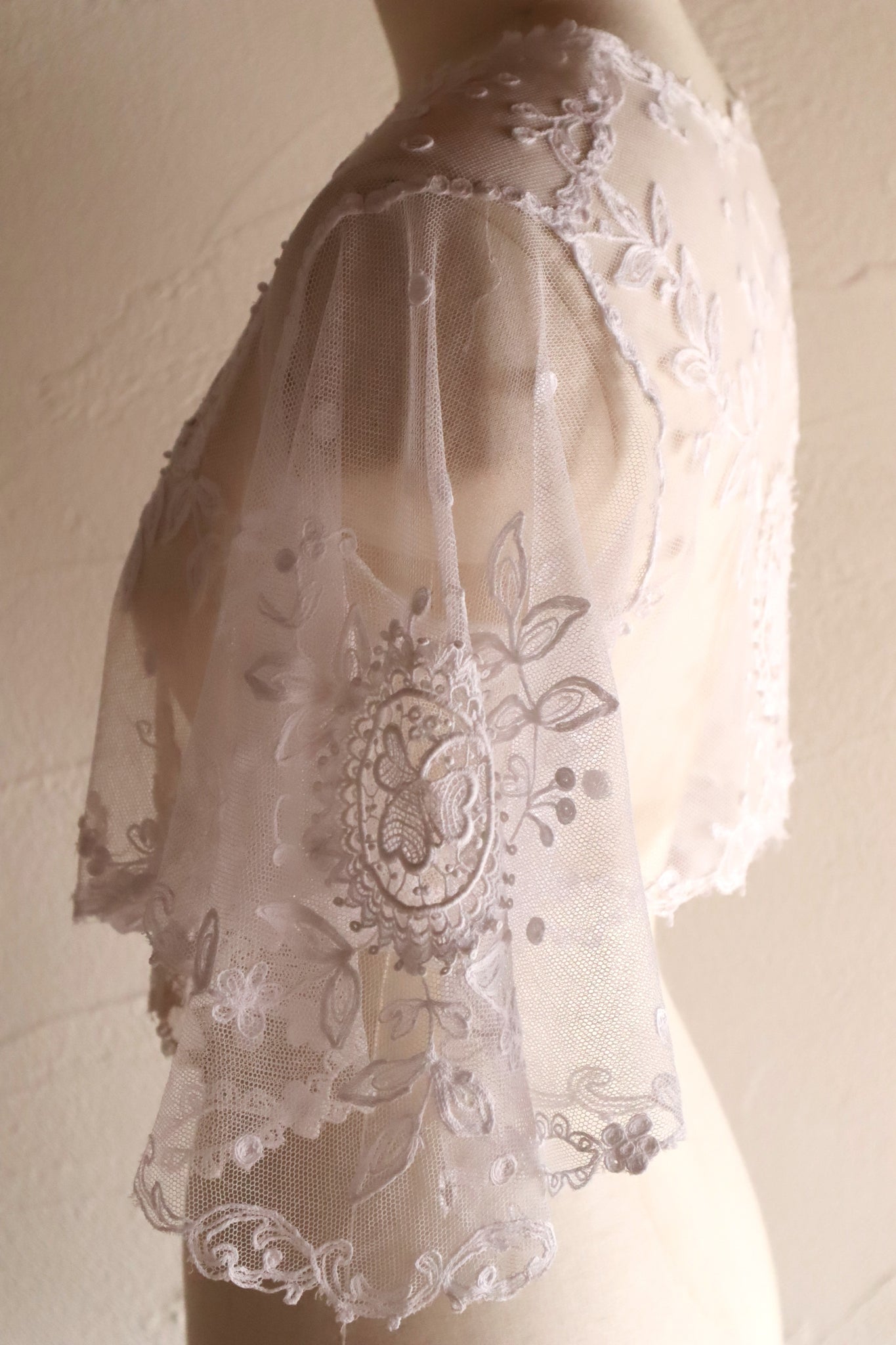 1900s Edwardian English Cotton Tulle Lace Tambour Embroidered Jacket