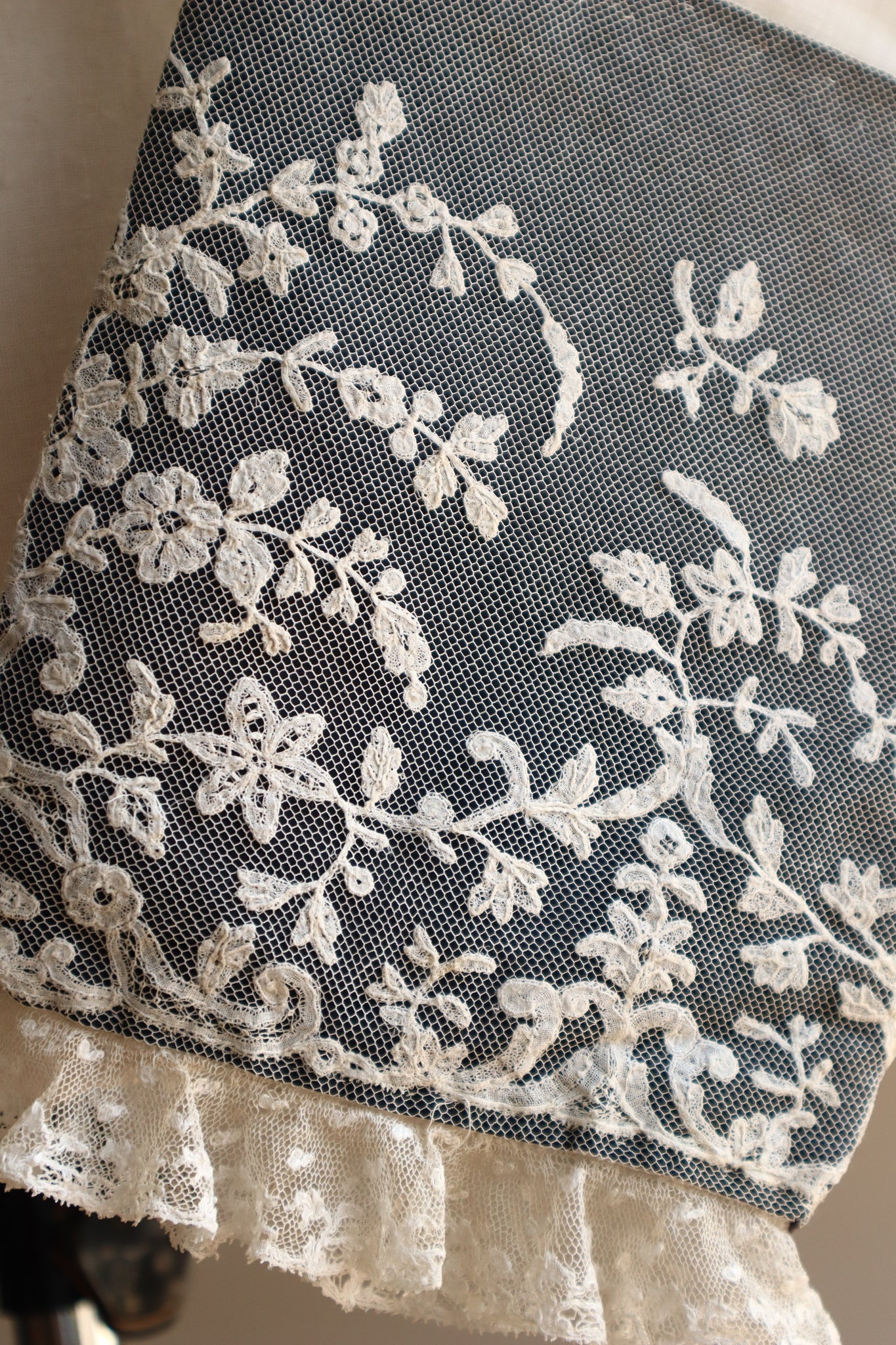 1900s Short Length Church Smock