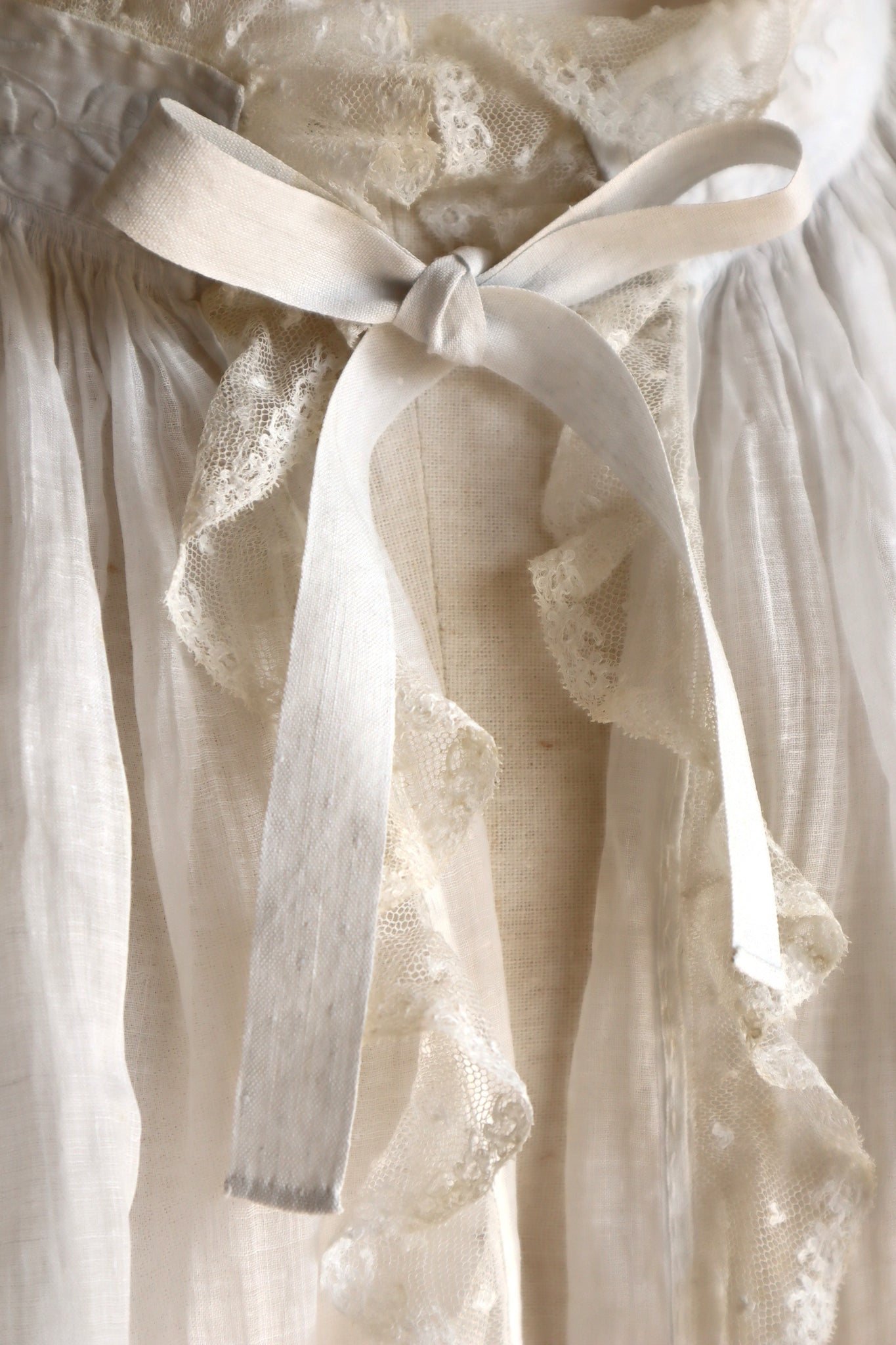 1900s Short Length Church Smock