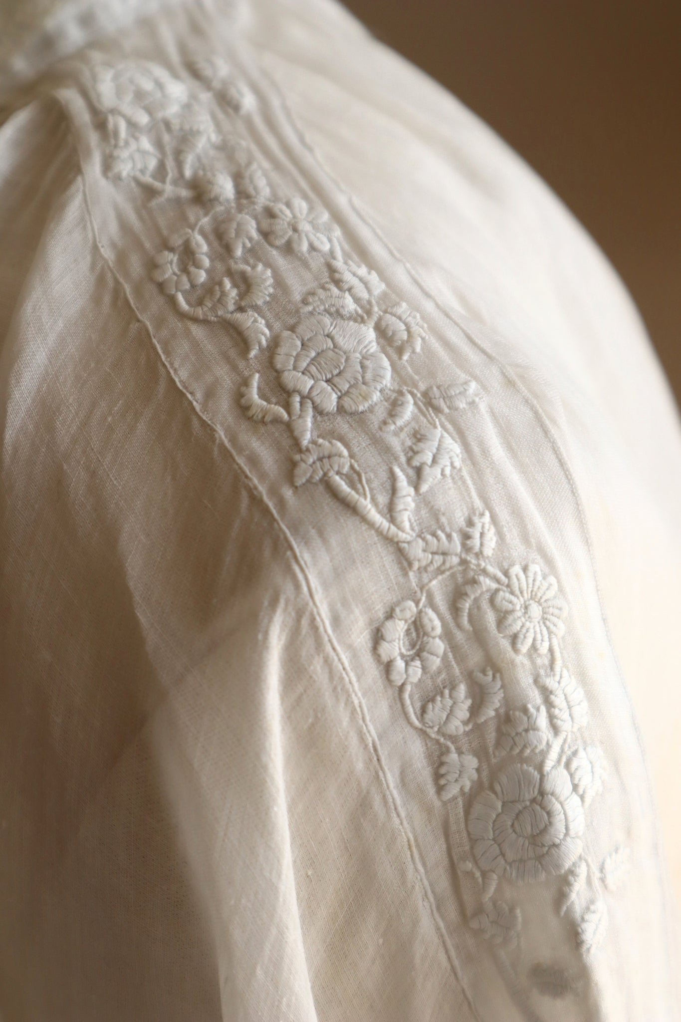 1900s Short Length Church Smock