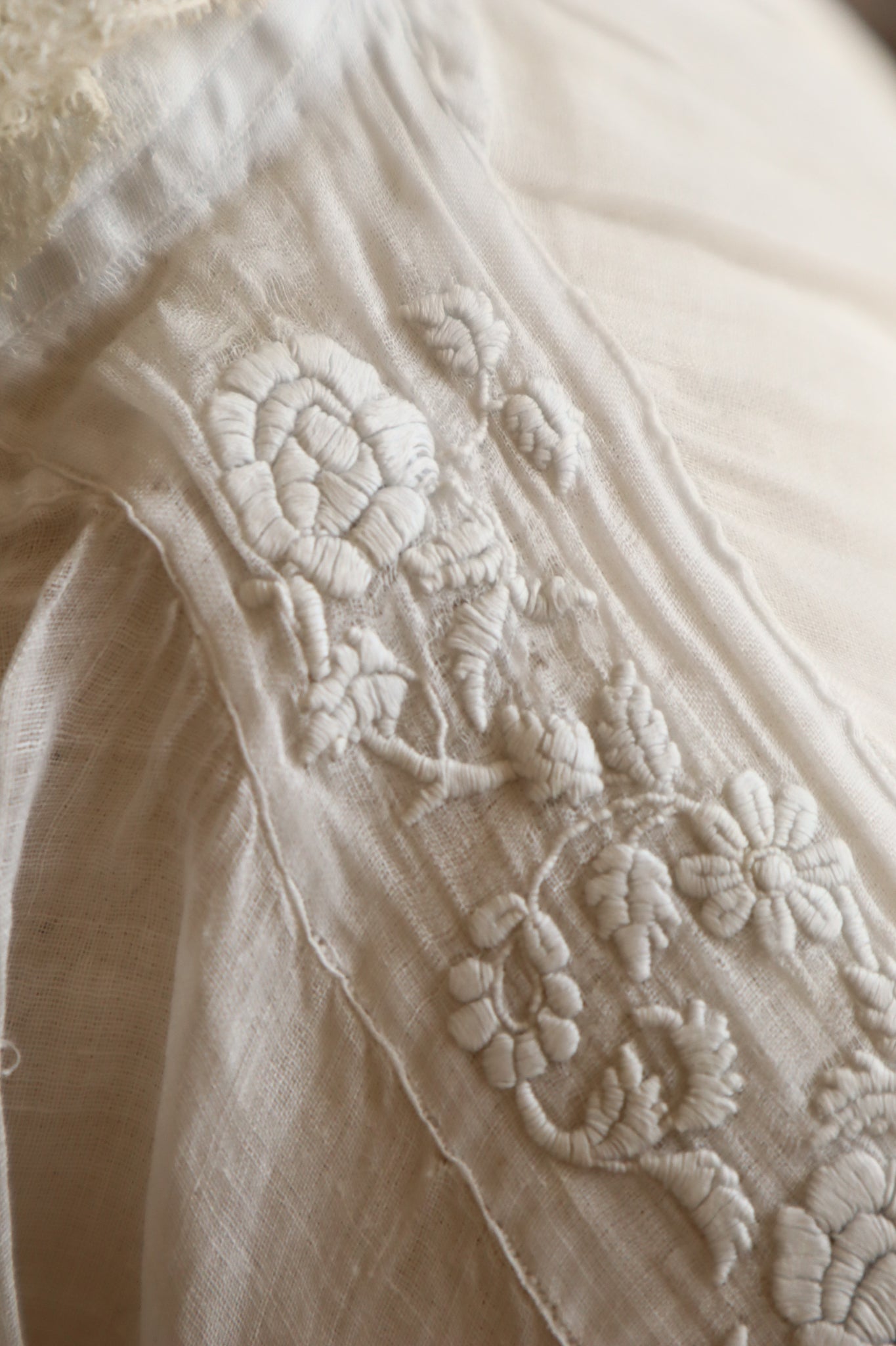 1900s Short Length Church Smock