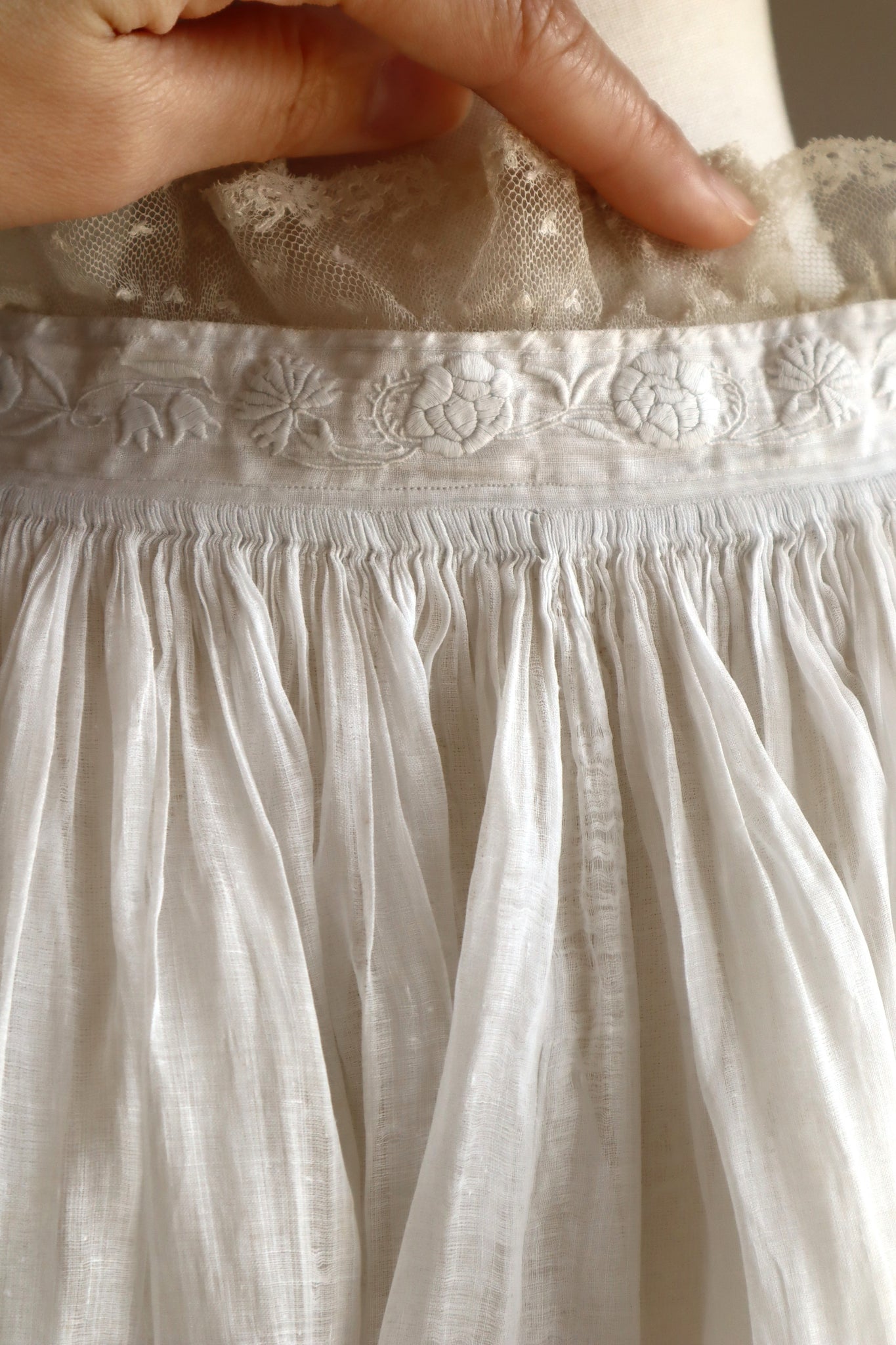 1900s Short Length Church Smock