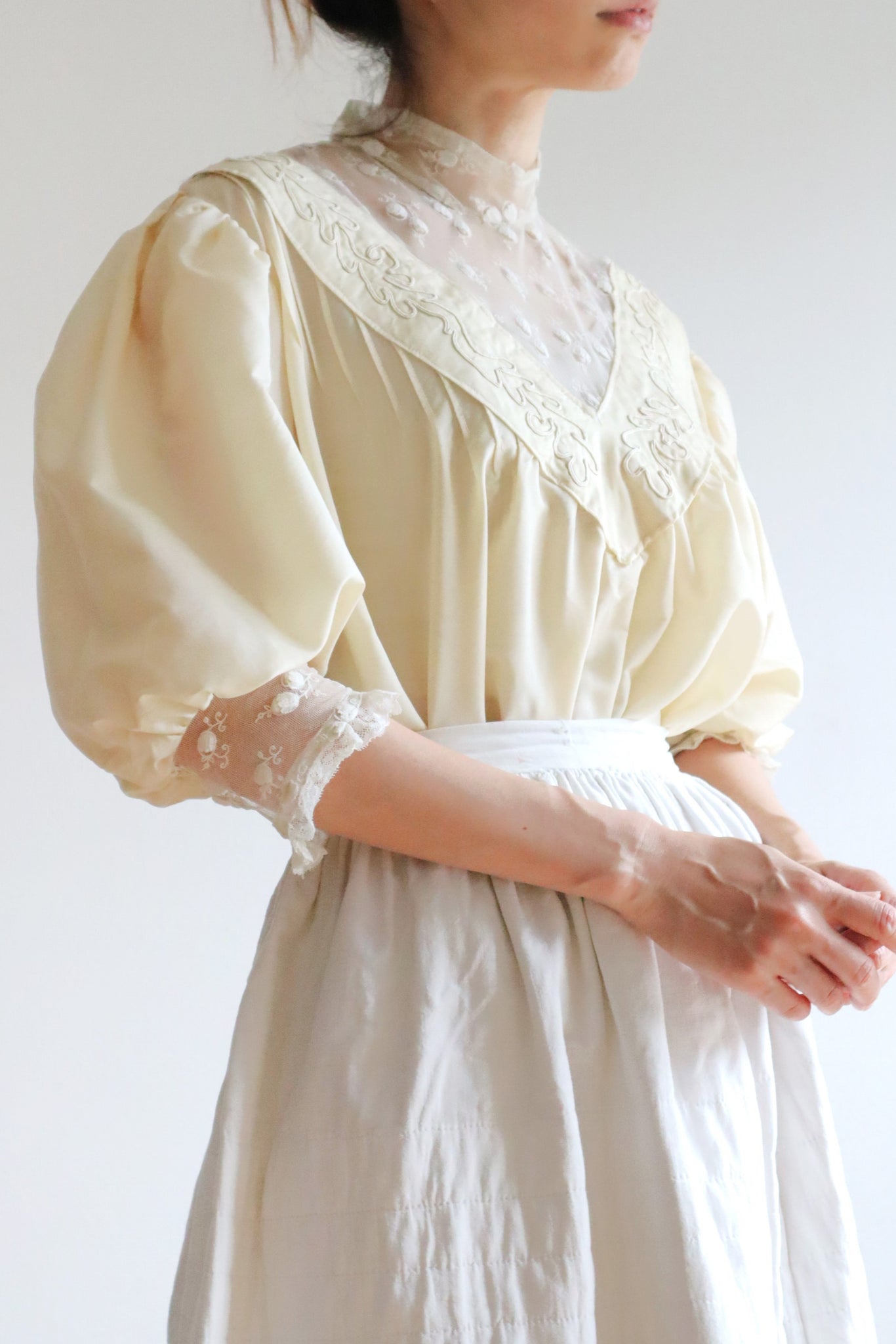 1900s Puff Sleeve Blouse