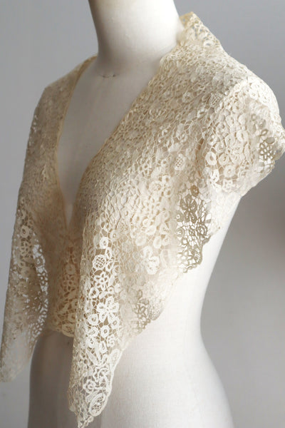1850s–1860s Mid-Victorian Honiton Lace Bertha Collar