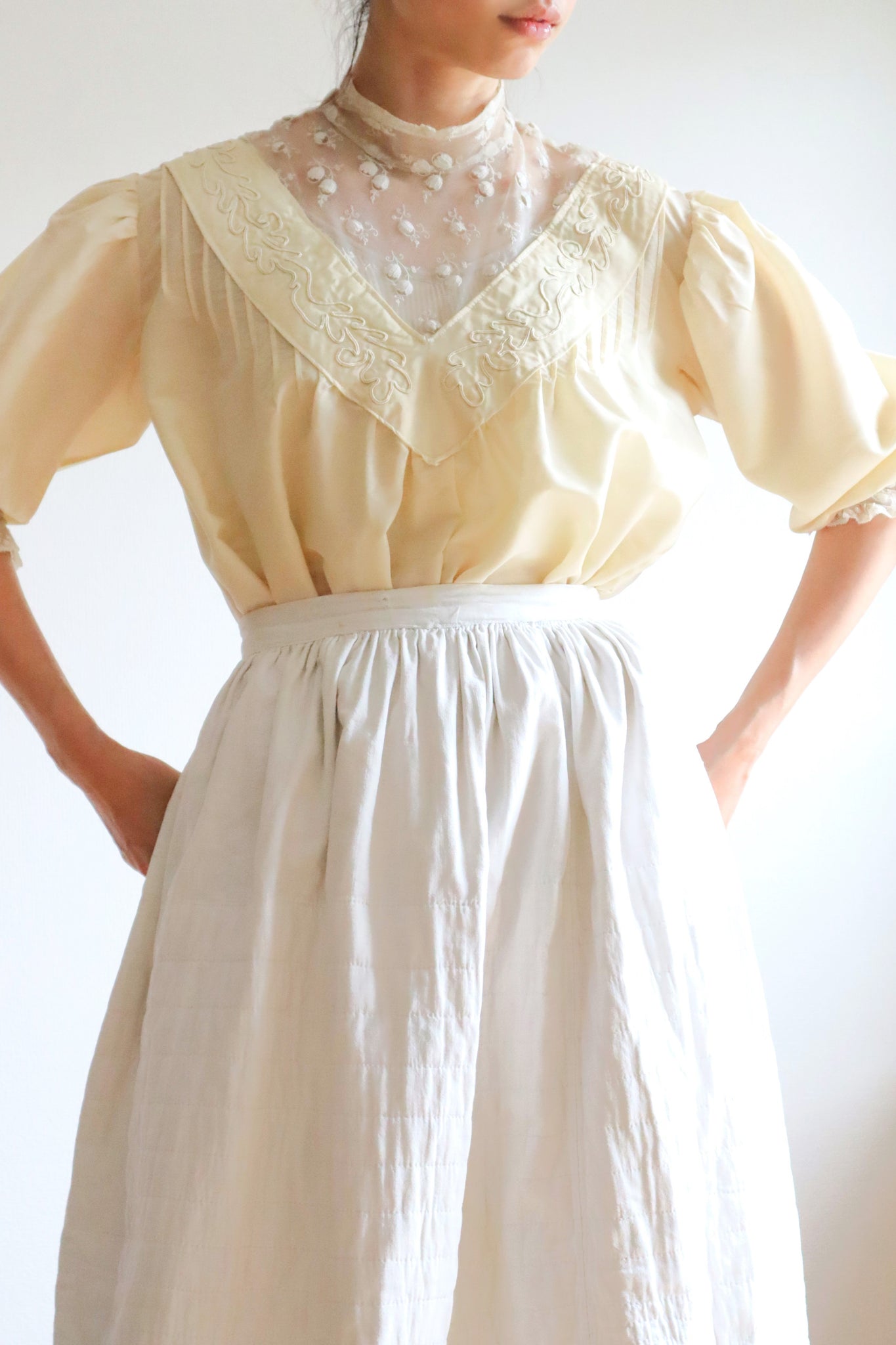 1900s Puff Sleeve Blouse