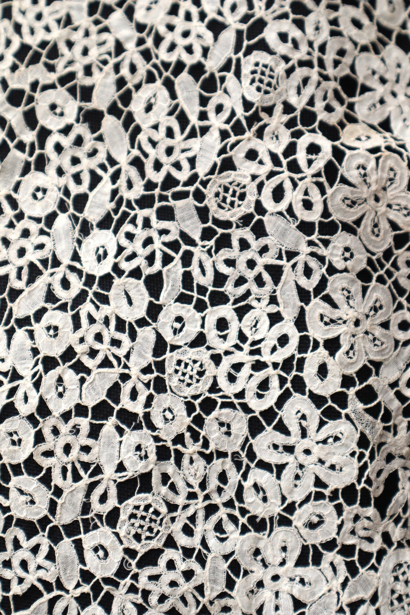 1850s–1860s Mid-Victorian Honiton Lace Bertha Collar