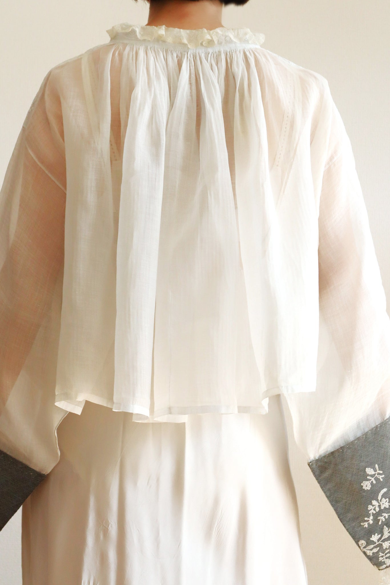 1900s Short Length Church Smock