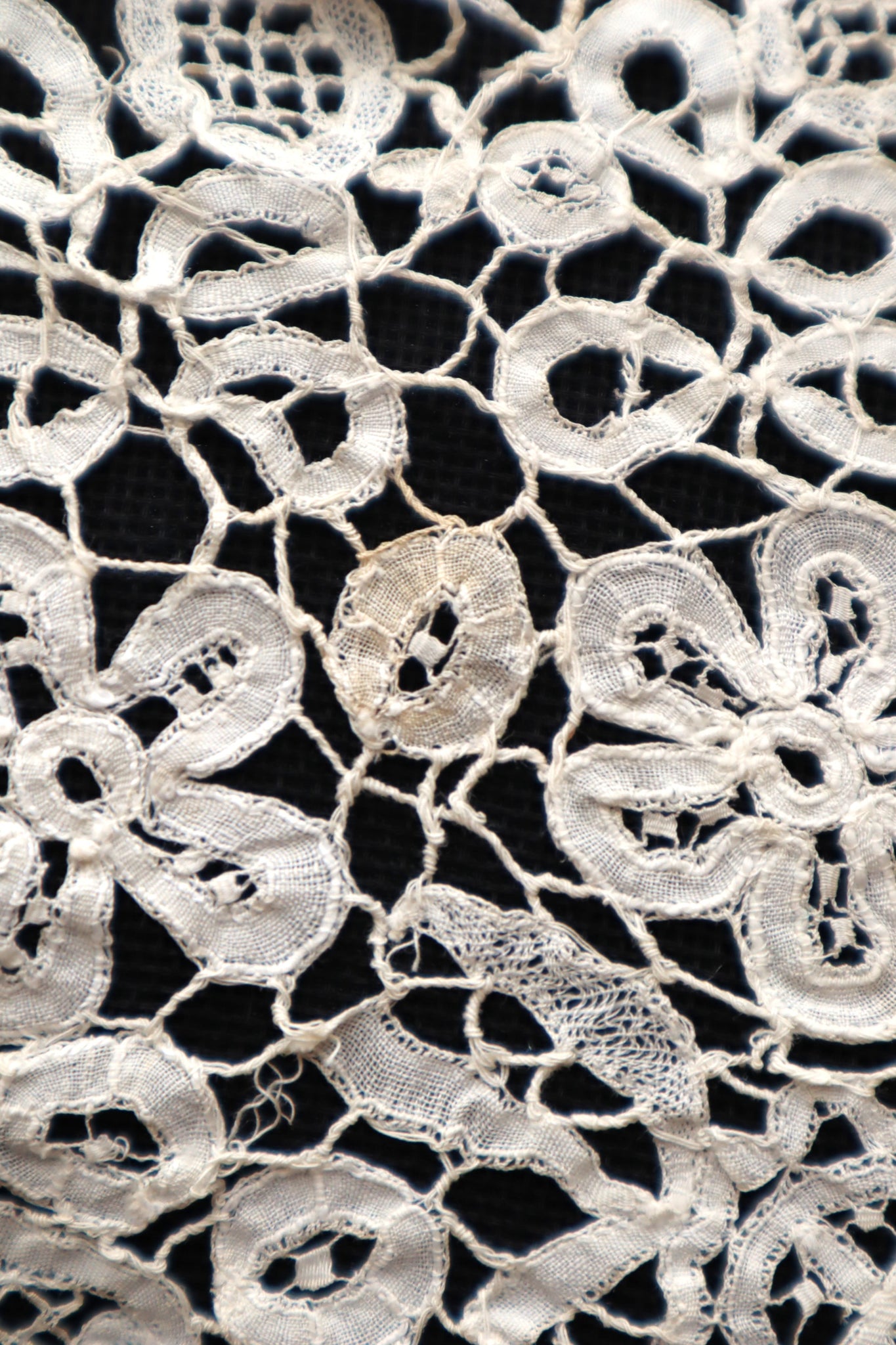 1850s–1860s Mid-Victorian Honiton Lace Bertha Collar