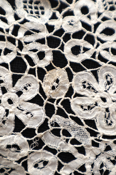 1850s–1860s Mid-Victorian Honiton Lace Bertha Collar