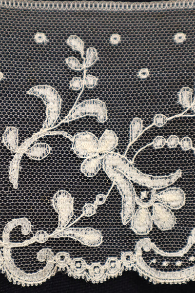 1910s–1920s French Bobbinet Tulle Lace Trim (370cm)
