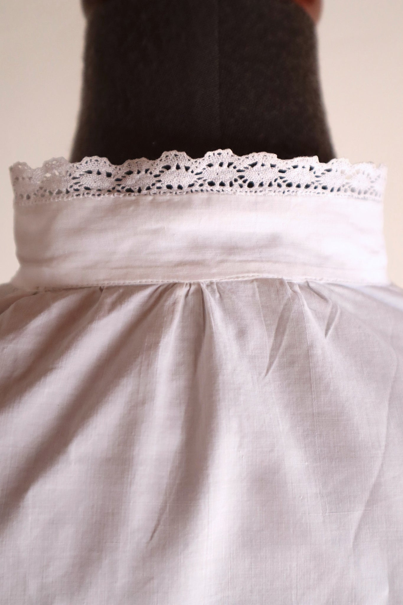 1900s-1910s Edwardian Cotton Lawn Dressing Gown