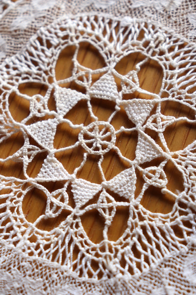1930s Round Lace Tablecloth