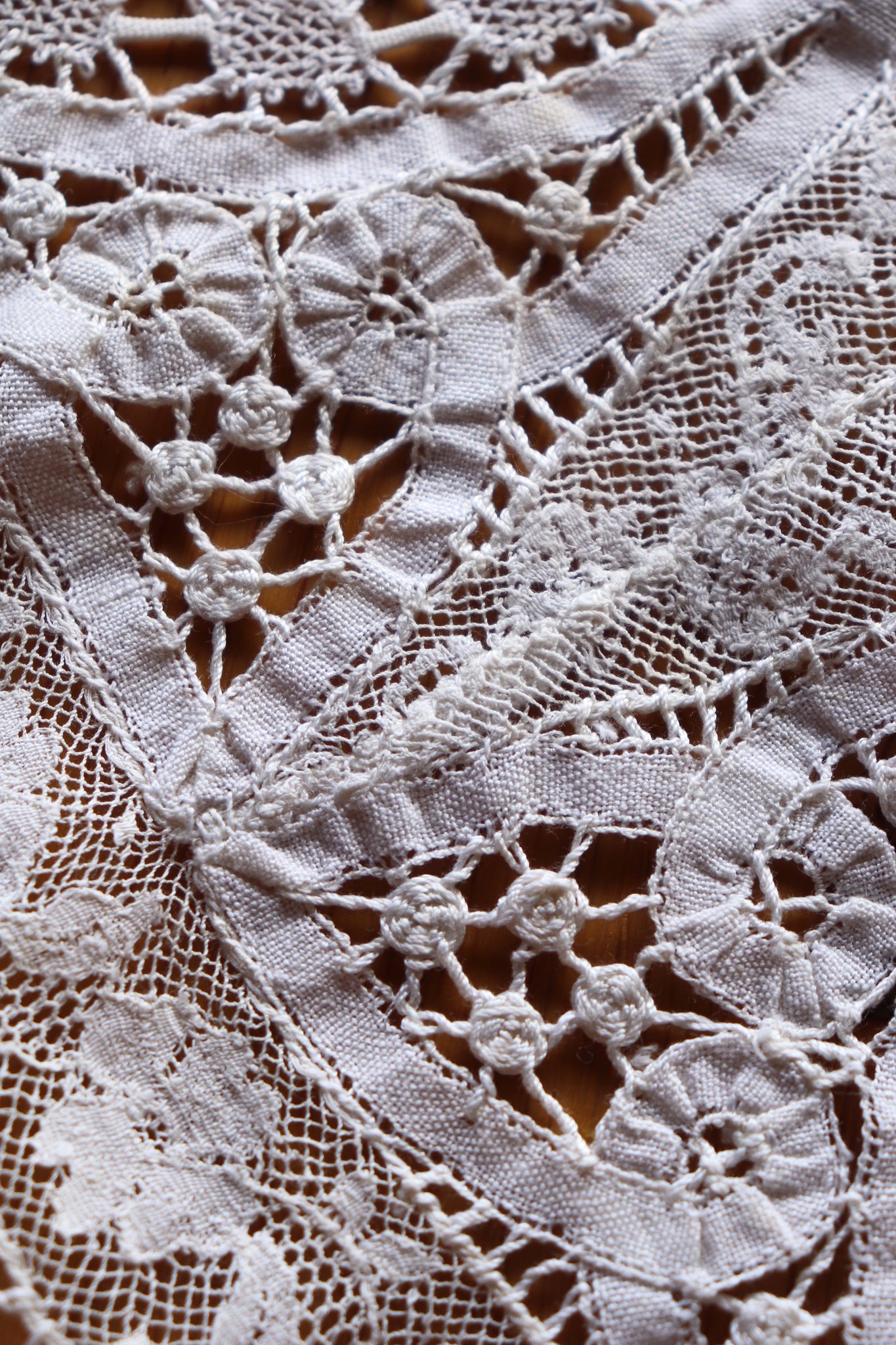 1930s Round Lace Tablecloth