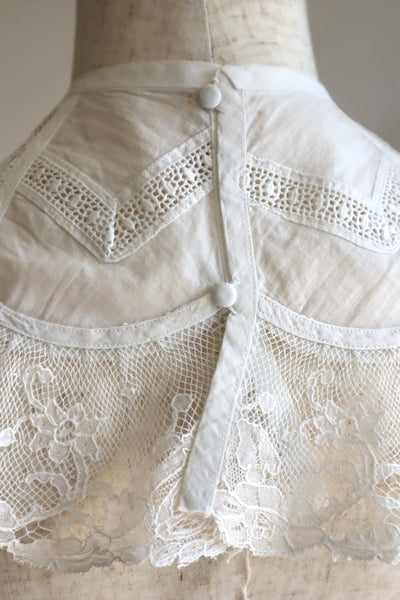 1910s French Fluffy Lace Trim Collar