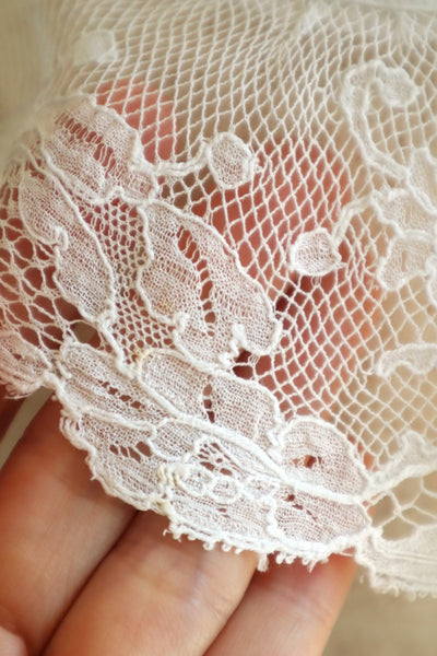1910s French Fluffy Lace Trim Collar