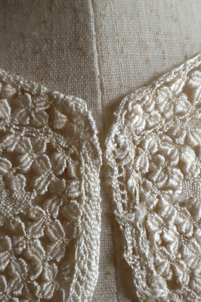 1900s Cream Silk Maltese Lace Collar