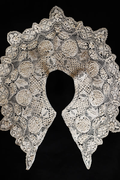 1900s Cream Silk Maltese Lace Collar