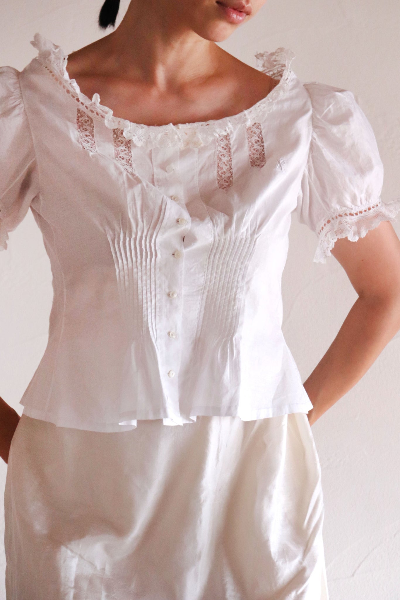 1900s Puffed Sleeve Corset Cover