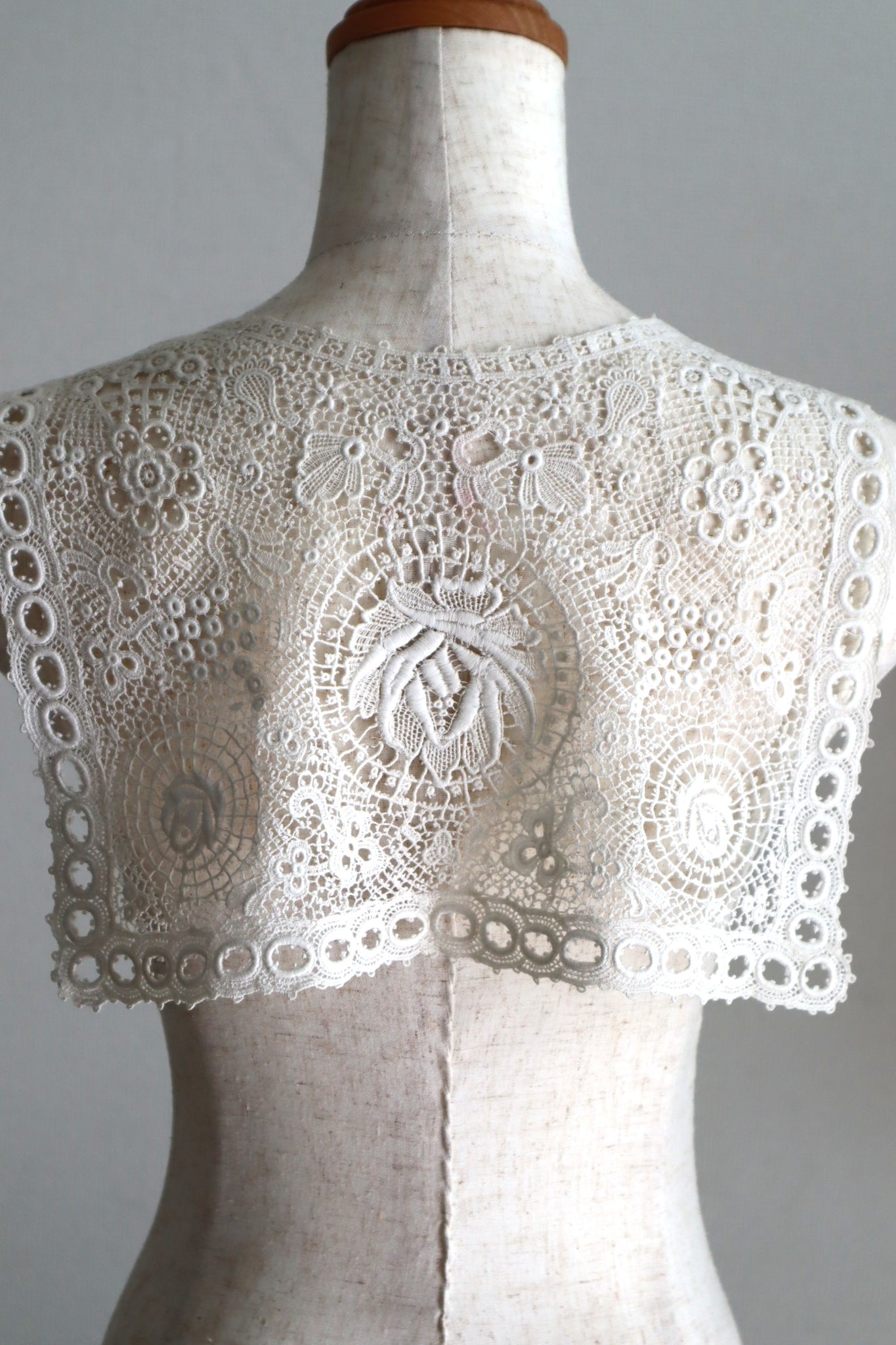 1900s Corded Schiffli Lace Sailor Collar