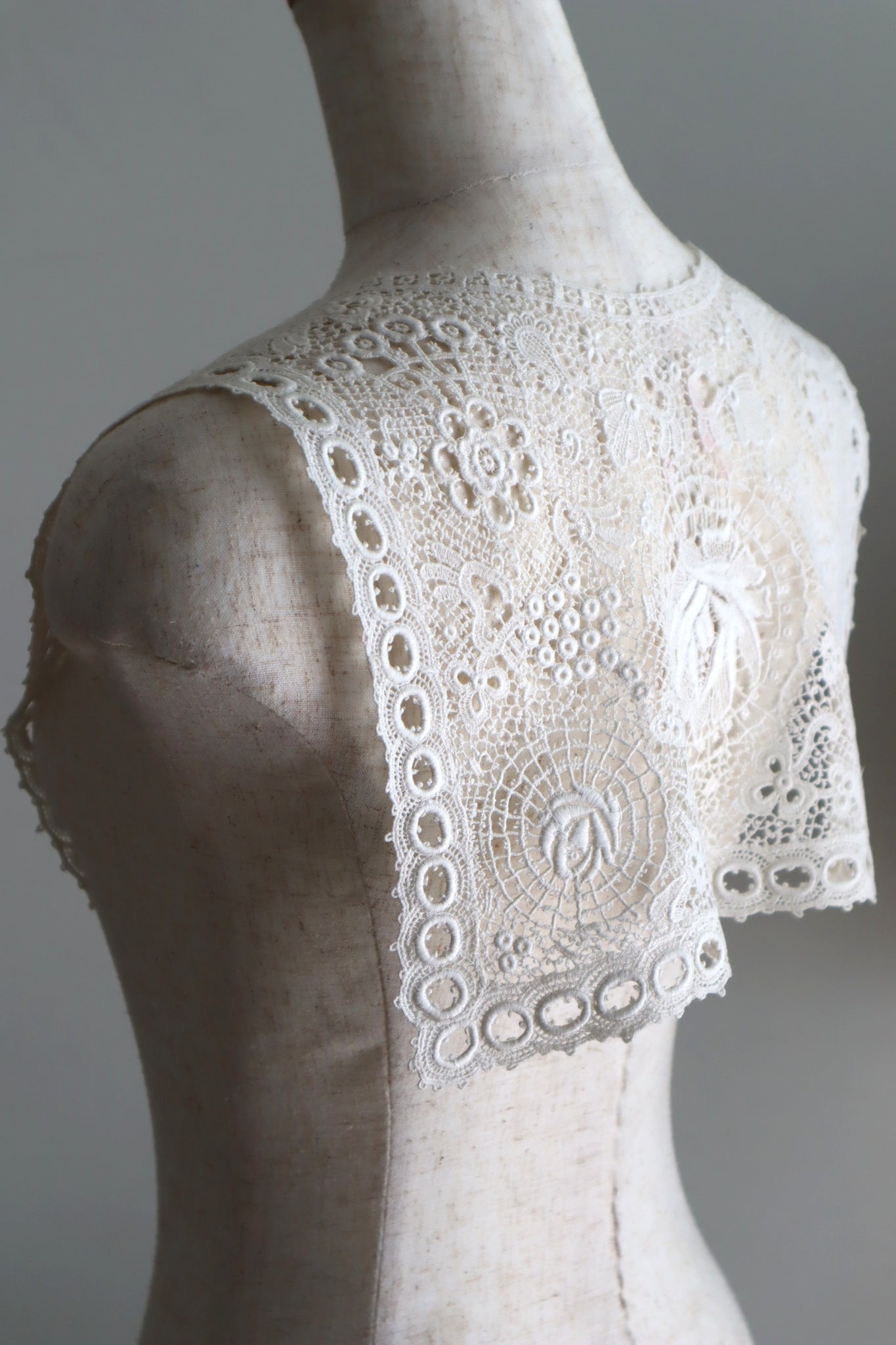 1900s Corded Schiffli Lace Sailor Collar
