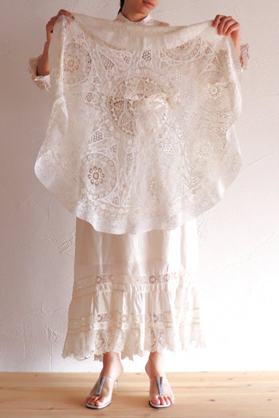 1930s Round Lace Tablecloth