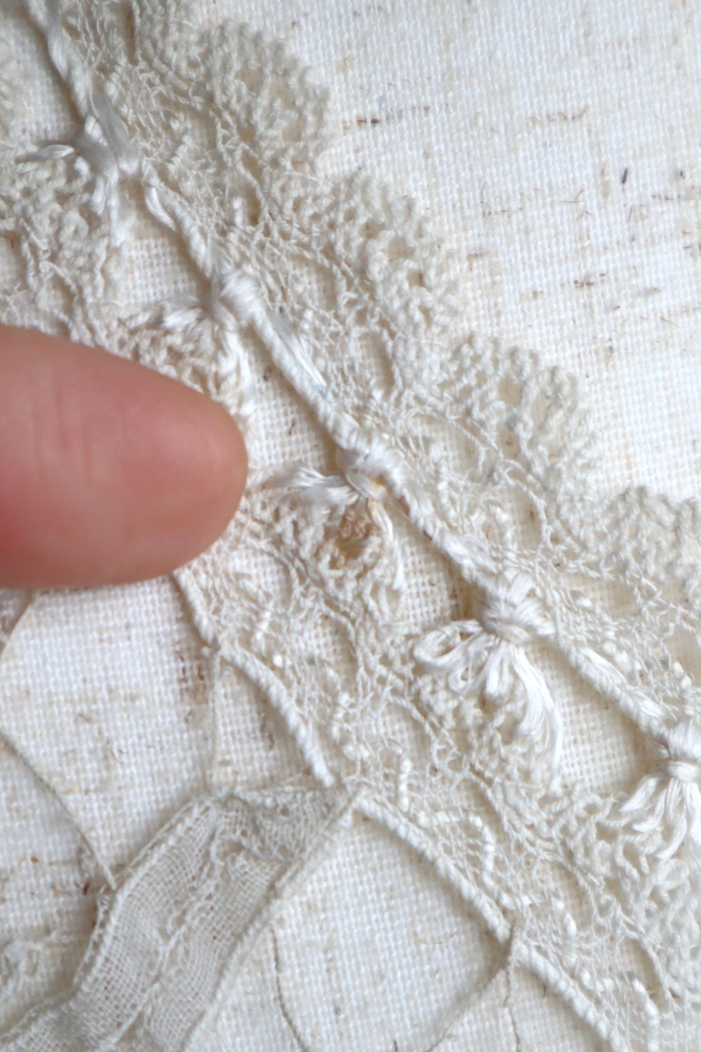 Early 1900s French Edwardian Handmade Needle Lace Collar