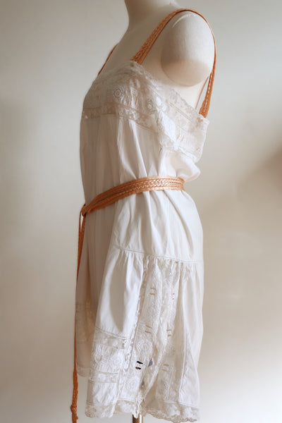 1900s Edwardian Step In