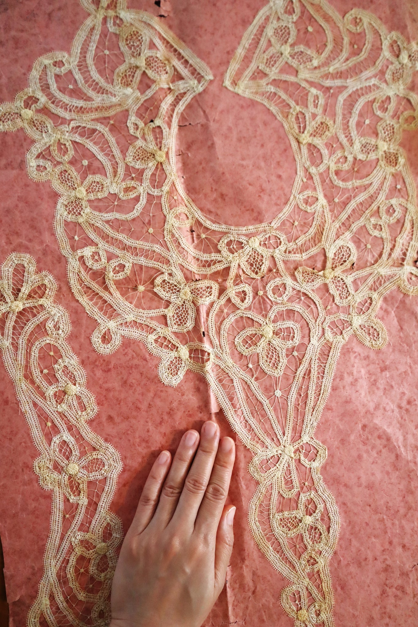 1890s–1900s Handmade Renaissance Tape Lace Collar & Panel on Original Board