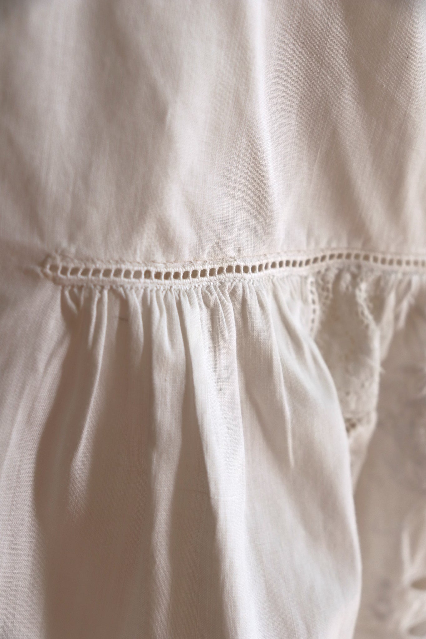 1900s Edwardian Step In