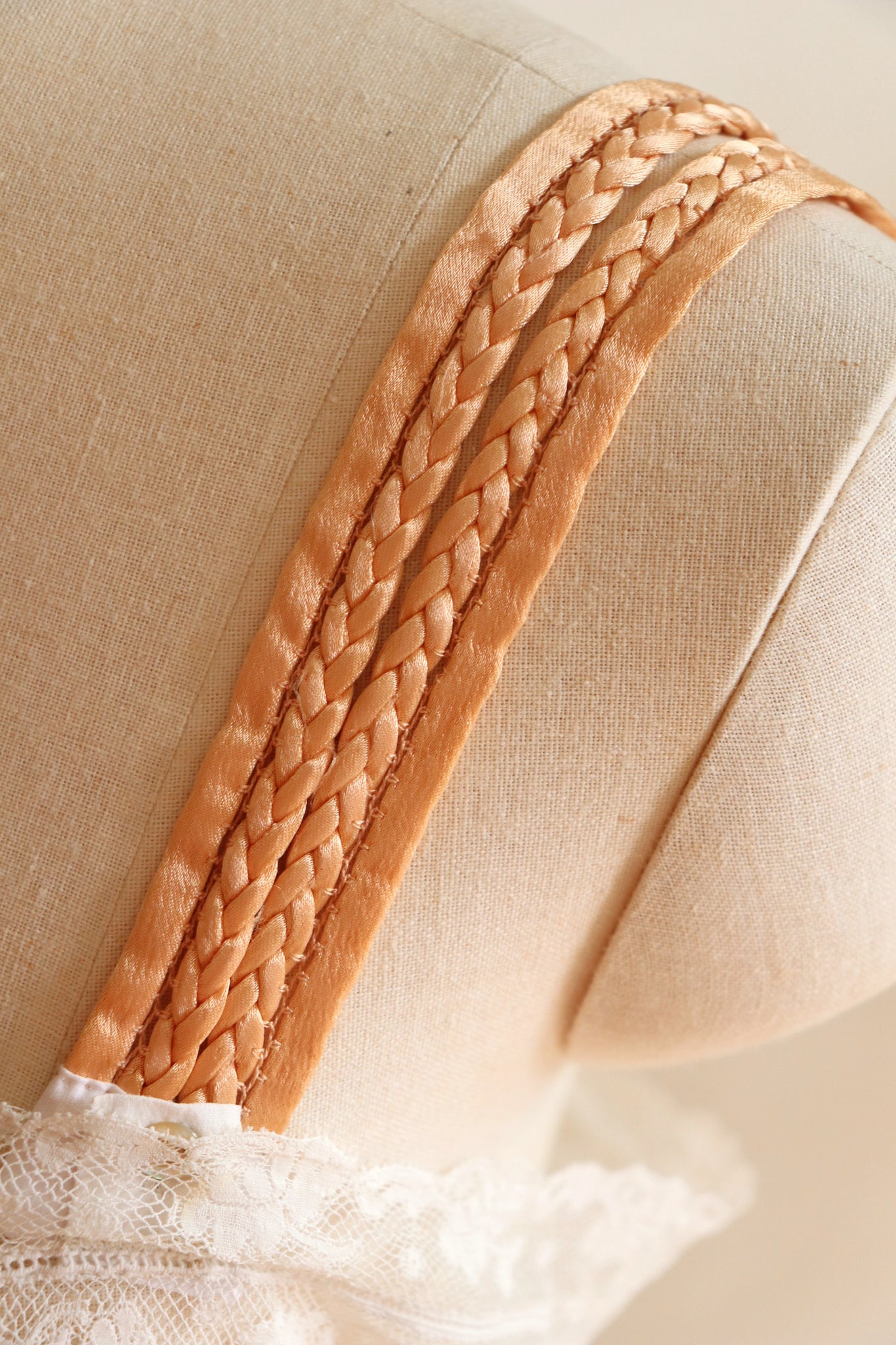 1900s Edwardian Step In