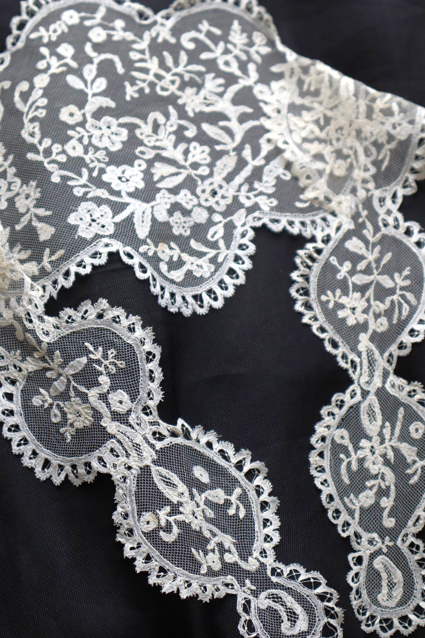 1880s–1900s Victorian Brussels Appliqué Lace Fall Cap