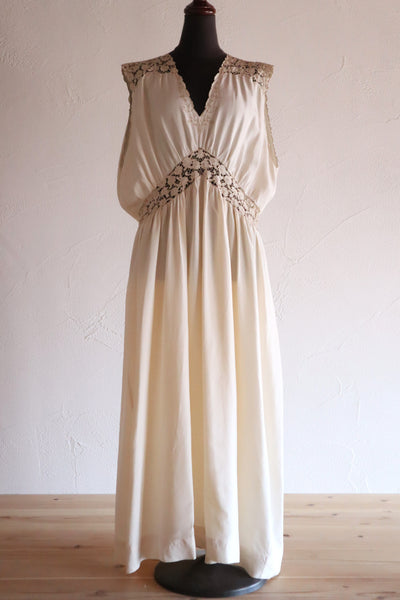 1940s Floral Cutwork Nightgown