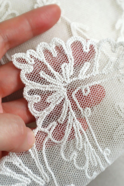 1920s French Tambour Embroidered Cotton Tulle Cape Collar