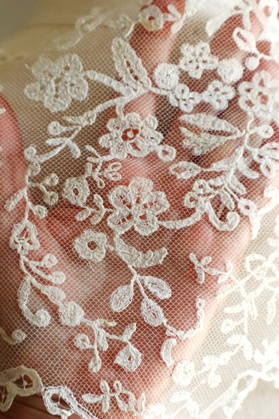 1880s–1900s Victorian Brussels Appliqué Lace Fall Cap