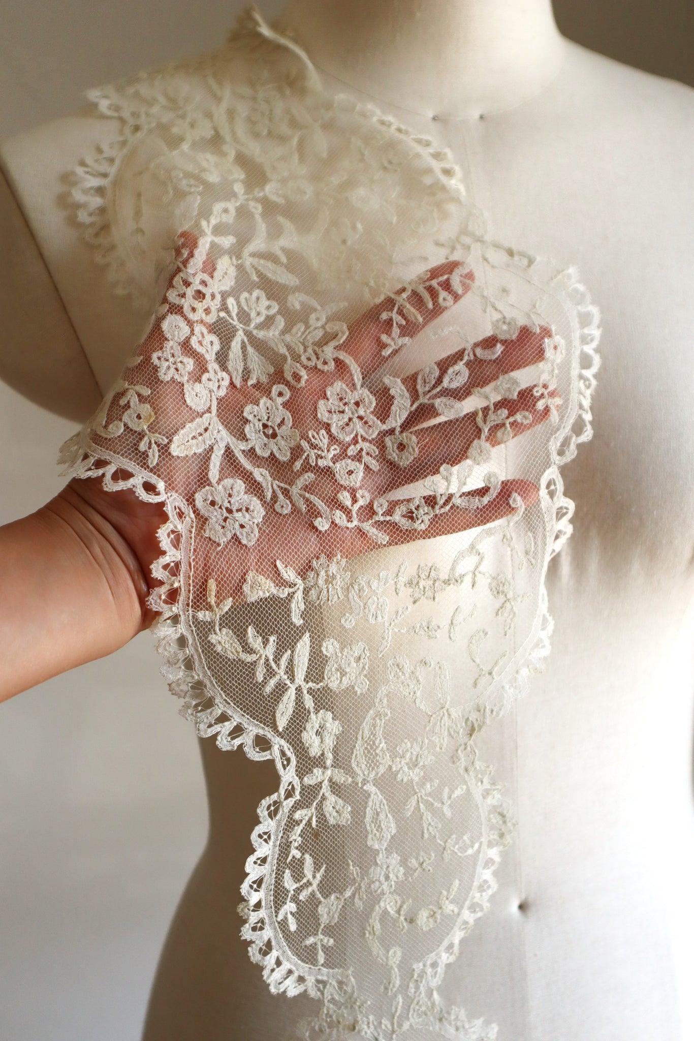 1880s–1900s Victorian Brussels Appliqué Lace Fall Cap